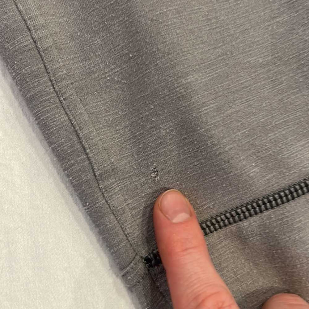 Lululemon gray joggers - Picture 4 of 8